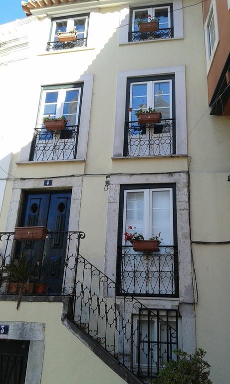 Great Duplex Apartment In Alfama Лиссабон Номер фото